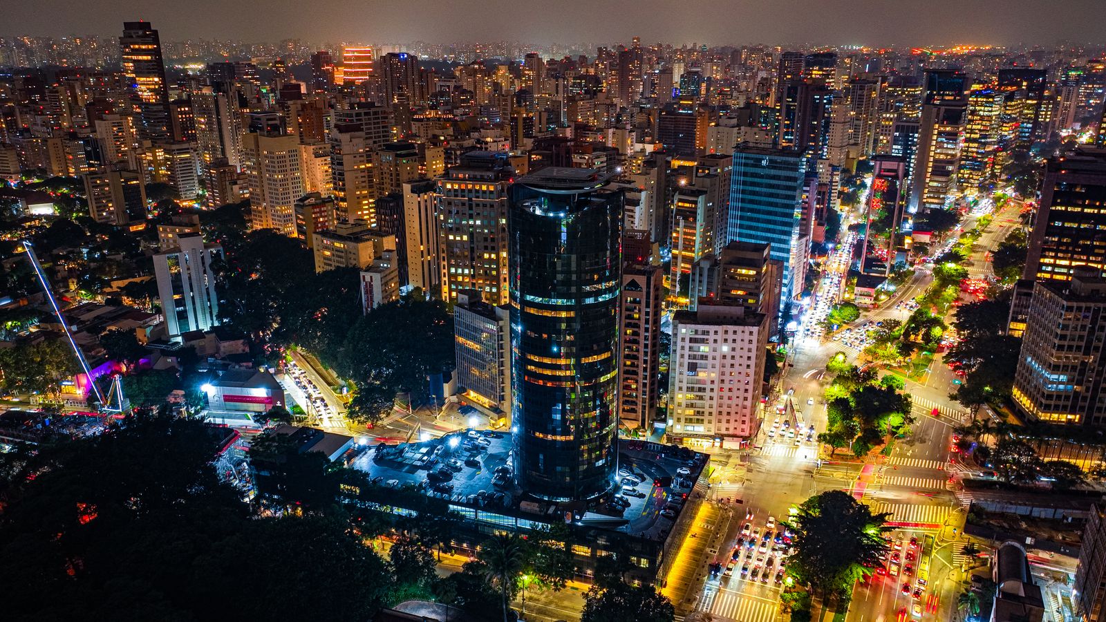 Skyline de São Paulo à noite